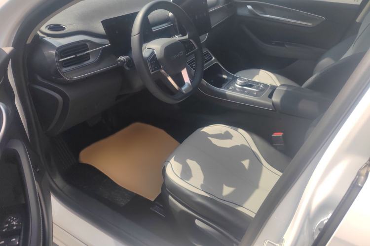 Used BYD Destroyer 05 2024 HONOR Edition DM-i 55KM Luxury Model Interior 2