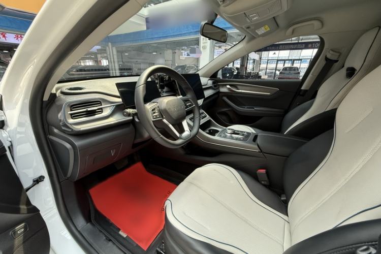 Used BYD Destroyer 05 2024 HONOR Edition DM-i 55KM Luxury Model Interior 3