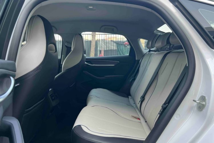 Used BYD Destroyer 05 2024 HONOR Edition DM-i 55KM Luxury Model Interior 3