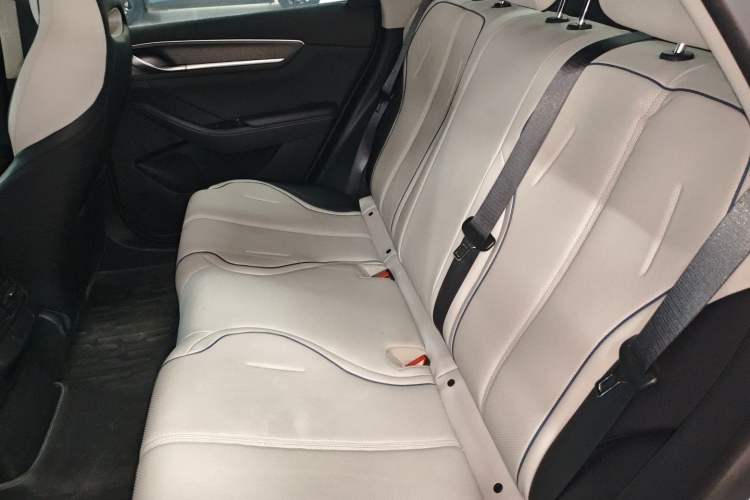 Used BYD Destroyer 05 2024 Honor Edition DM-i 120KM Luxury Model Interior 4