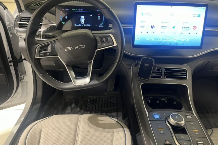 Used BYD Destroyer 05 2024 HONOR Edition DM-i 55KM Luxury Model Interior 5
