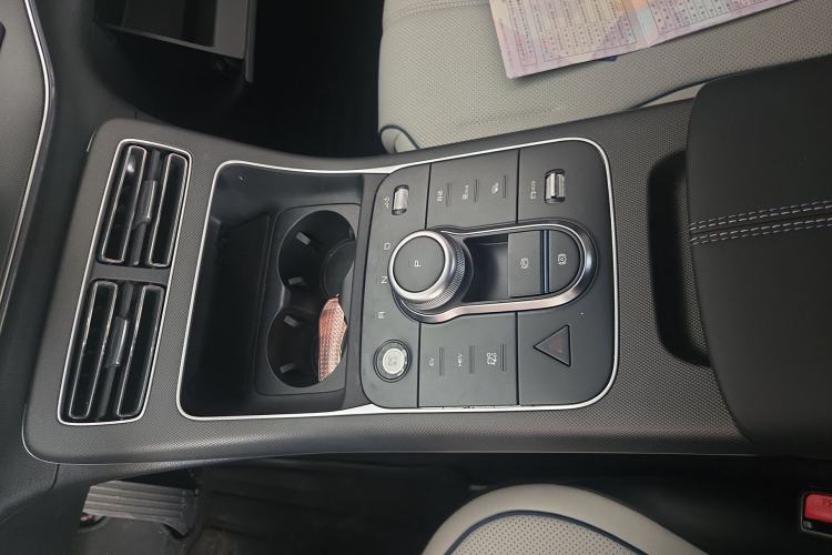 Used BYD Destroyer 05 2024 HONOR Edition DM-i 55KM Luxury Model Interior 5