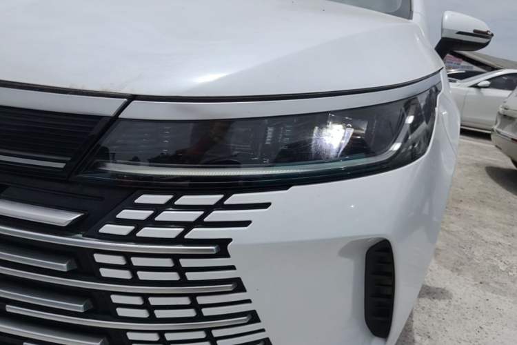 Used BYD Destroyer 05 2024 HONOR Edition DM-i 55KM Luxury Model Left Front Headlight