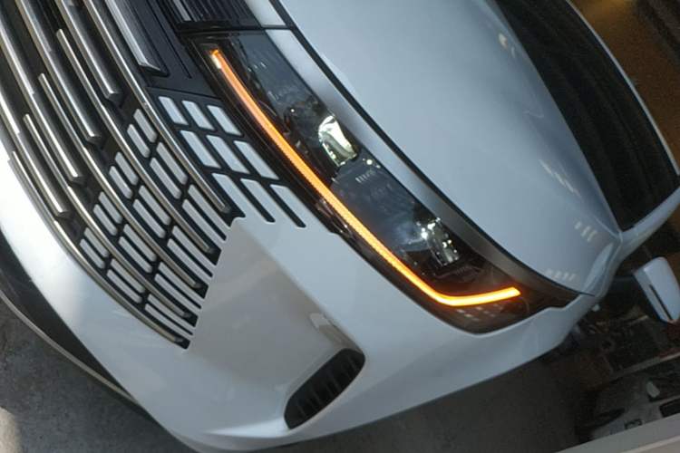 Used BYD Destroyer 05 2024 HONOR Edition DM-i 55KM Luxury Model Left Front Headlight