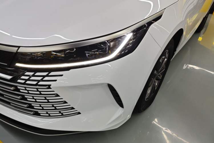 Used BYD Destroyer 05 2024 HONOR Edition DM-i 55KM Luxury Model Left Front Headlight