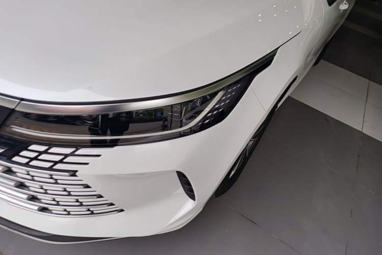 Used BYD Destroyer 05 2024 HONOR Edition DM-i 55KM Luxury Model Left Front Headlight