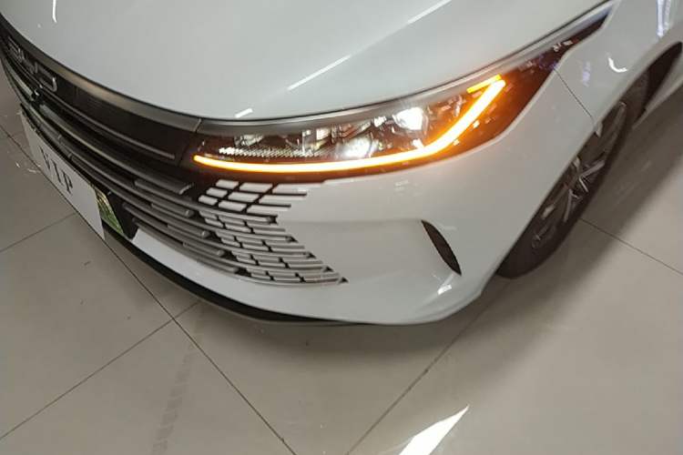 Used BYD Destroyer 05 2024 HONOR Edition DM-i 55KM Luxury Model Left Front Headlight