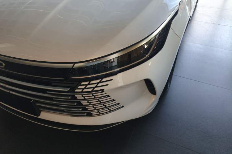 Used BYD Destroyer 05 2024 HONOR Edition DM-i 55KM Luxury Model Left Front Headlight