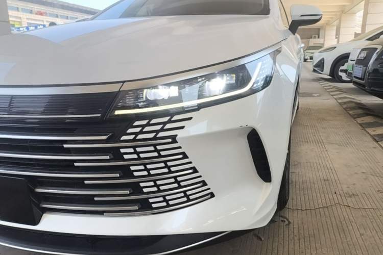 Used BYD Destroyer 05 2024 HONOR Edition DM-i 55KM Luxury Model Left Front Headlight