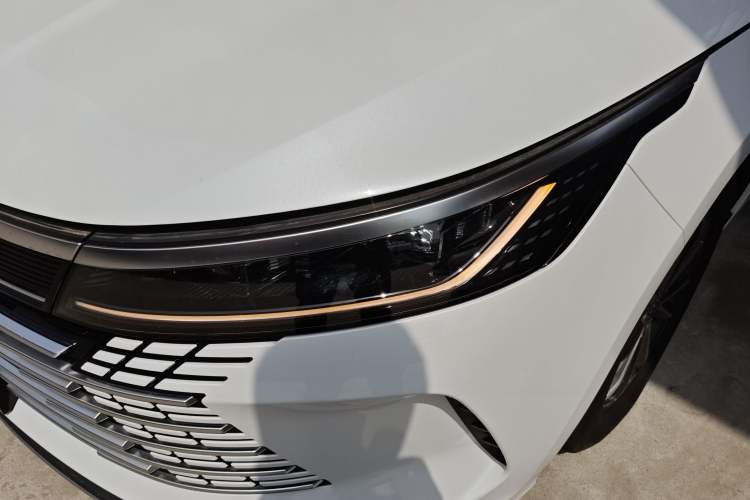 Used BYD Destroyer 05 2024 HONOR Edition DM-i 55KM Luxury Model Left Front Headlight