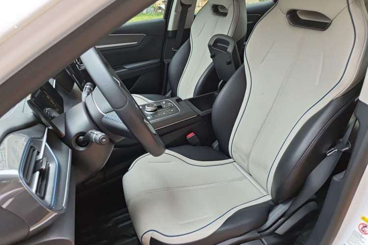 Used BYD Destroyer 05 2024 Honor Edition DM-i 120KM Luxury Model Left Front Seat