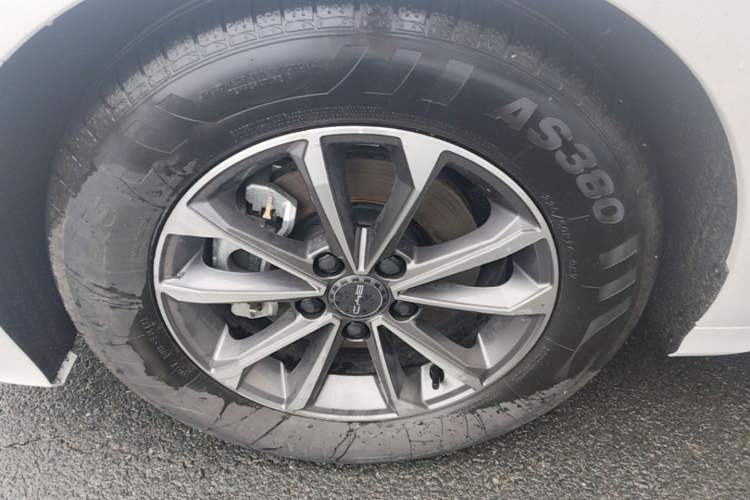 Used BYD Destroyer 05 2024 HONOR Edition DM-i 55KM Luxury Model Left Front Wheel Hub