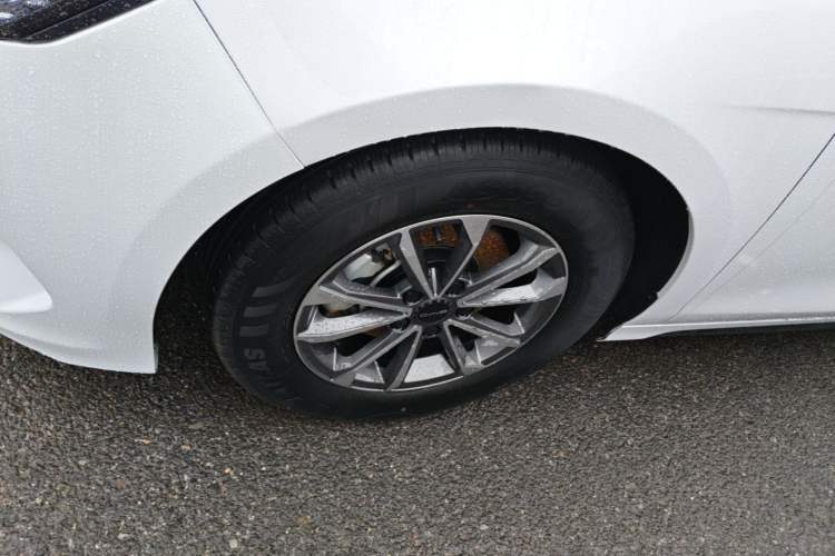 Used BYD Destroyer 05 2024 HONOR Edition DM-i 55KM Luxury Model Left Front Wheel Hub