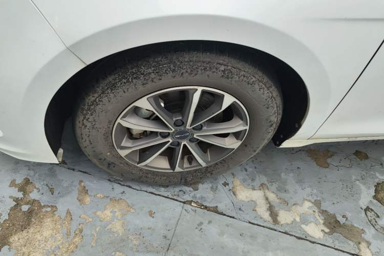 Used BYD Destroyer 05 2024 HONOR Edition DM-i 55KM Luxury Model Left Front Wheel Hub