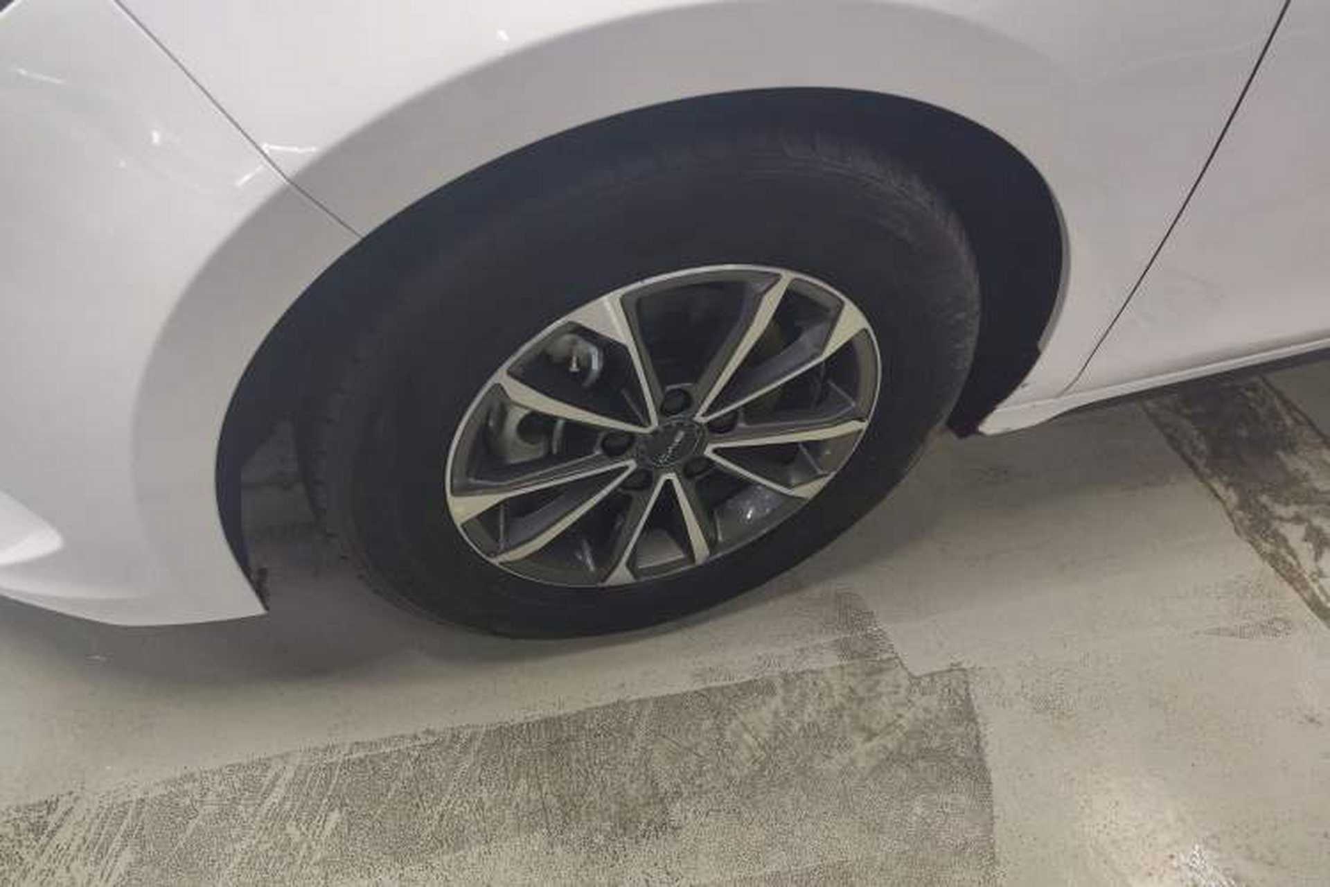 Used BYD Destroyer 05 2024 HONOR Edition DM-i 55KM Luxury Model Left Front Wheel Hub