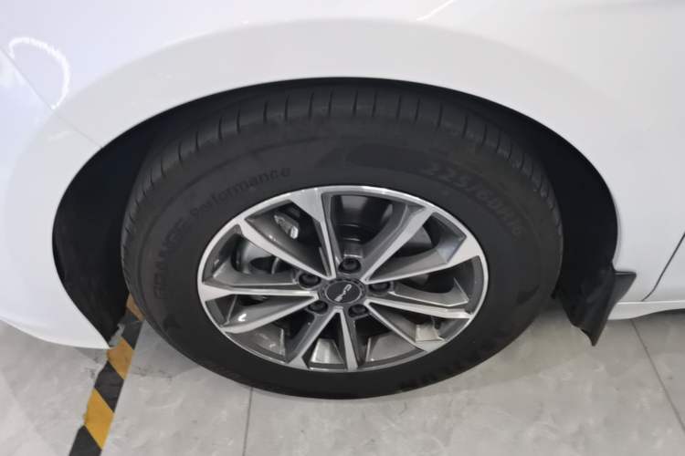 Used BYD Destroyer 05 2024 HONOR Edition DM-i 55KM Luxury Model Left Front Wheel Hub
