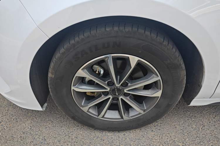 Used BYD Destroyer 05 2024 HONOR Edition DM-i 55KM Luxury Model Left Front Wheel Hub