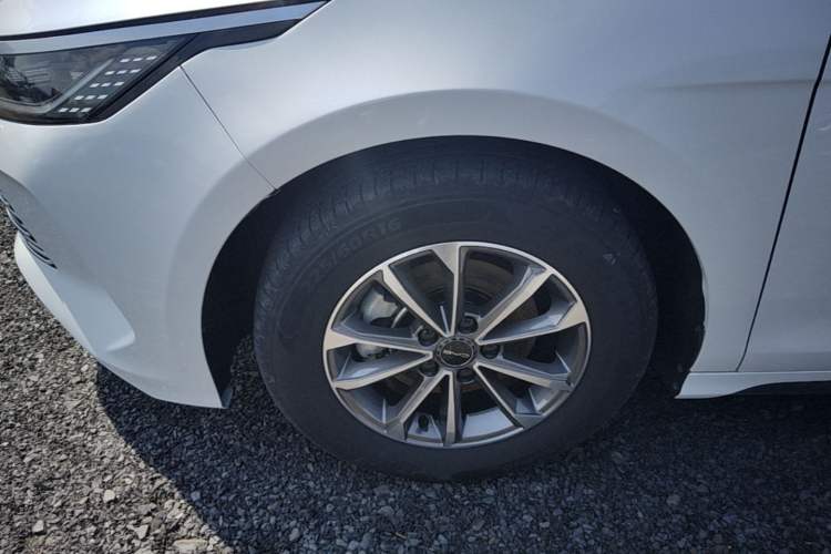 Used BYD Destroyer 05 2024 HONOR Edition DM-i 55KM Luxury Model Left Front Wheel Hub