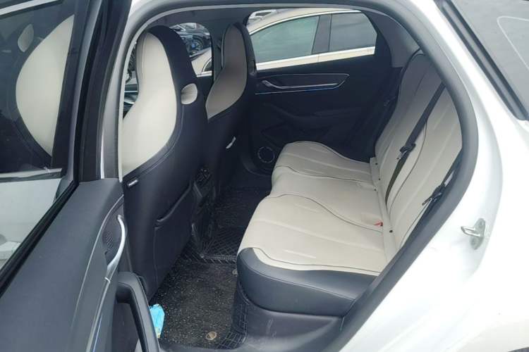 Used BYD Destroyer 05 2024 HONOR Edition DM-i 55KM Luxury Model Left Rear Seat