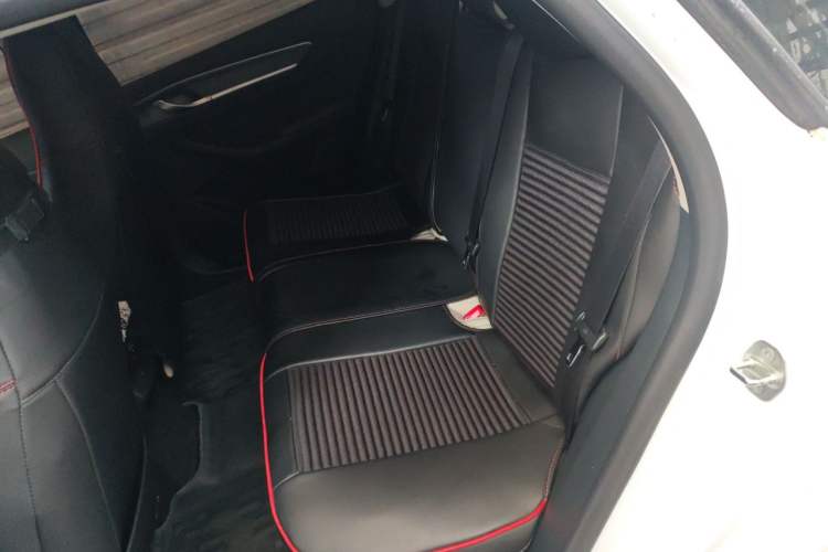 Used BYD Destroyer 05 2024 HONOR Edition DM-i 120KM Prestige Model Left Rear Seat