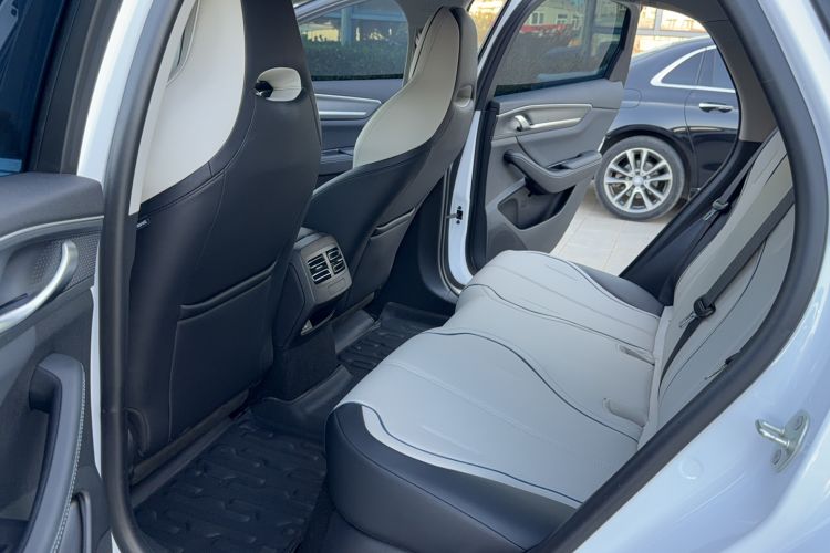 Used BYD Destroyer 05 2024 HONOR Edition DM-i 55KM Luxury Model Left Rear Seat