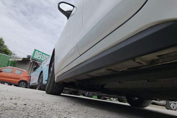 Used BYD Destroyer 05 2024 HONOR Edition DM-i 55KM Luxury Model Left Side Sill