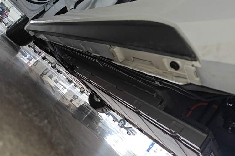 Used BYD Destroyer 05 2024 HONOR Edition DM-i 55KM Luxury Model Left Side Sill