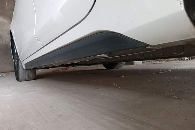 Used BYD Destroyer 05 2024 HONOR Edition DM-i 55KM Luxury Model Left Side Sill