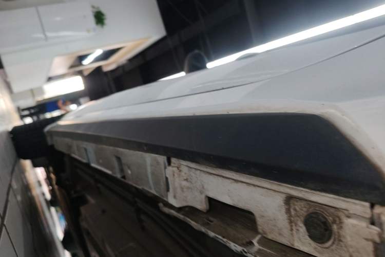 Used BYD Destroyer 05 2024 HONOR Edition DM-i 55KM Luxury Model Left Side Sill