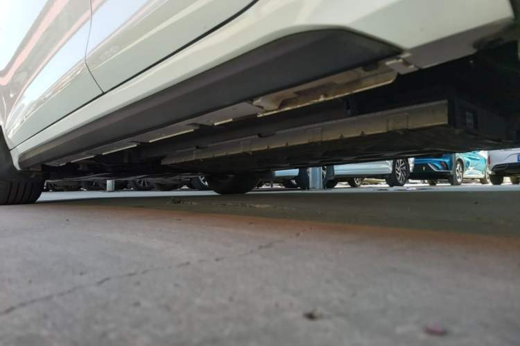 Used BYD Destroyer 05 2024 HONOR Edition DM-i 55KM Luxury Model Left Side Sill