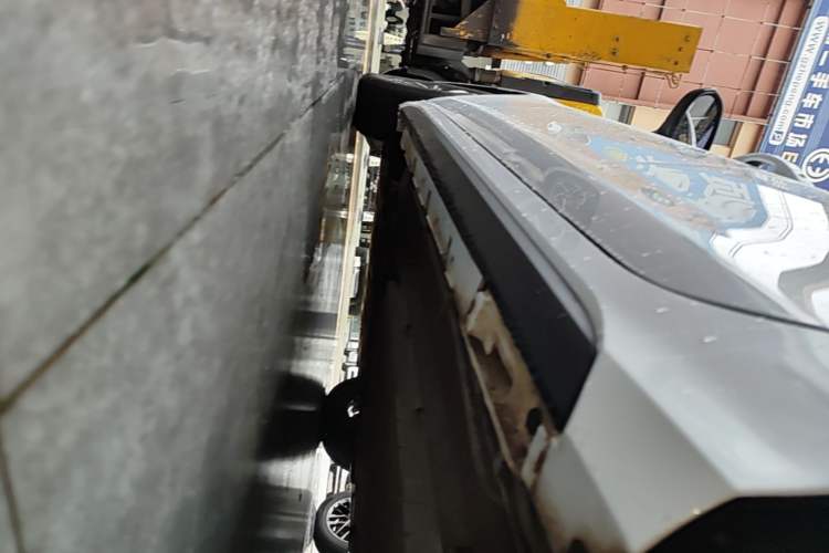 Used BYD Destroyer 05 2024 HONOR Edition DM-i 55KM Luxury Model Left Side Sill
