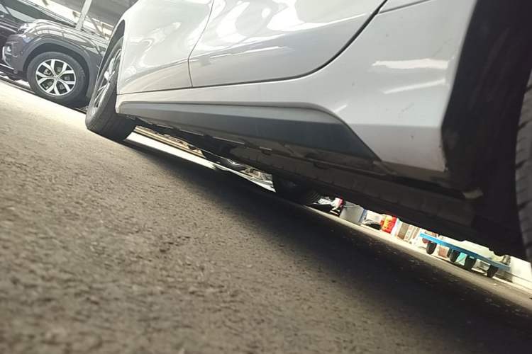 Used BYD Destroyer 05 2024 HONOR Edition DM-i 55KM Luxury Model Left Side Sill