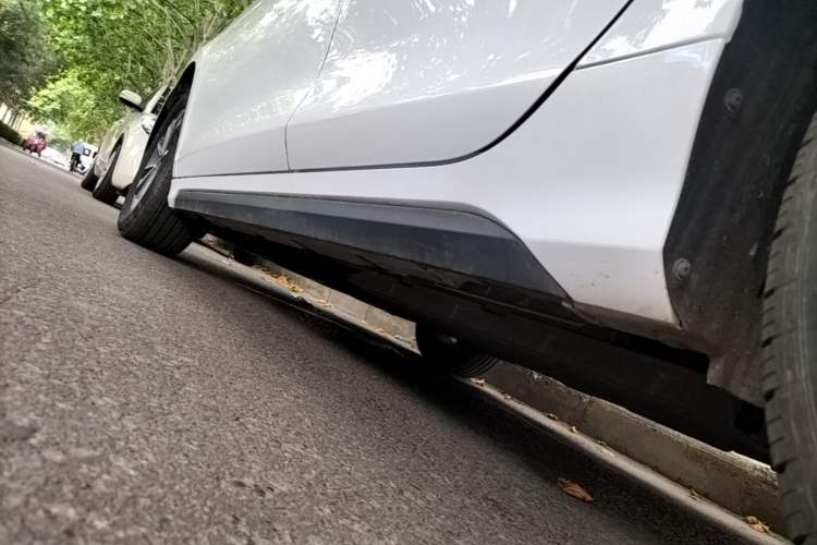 Used BYD Destroyer 05 2024 HONOR Edition DM-i 55KM Luxury Model Left Side Sill