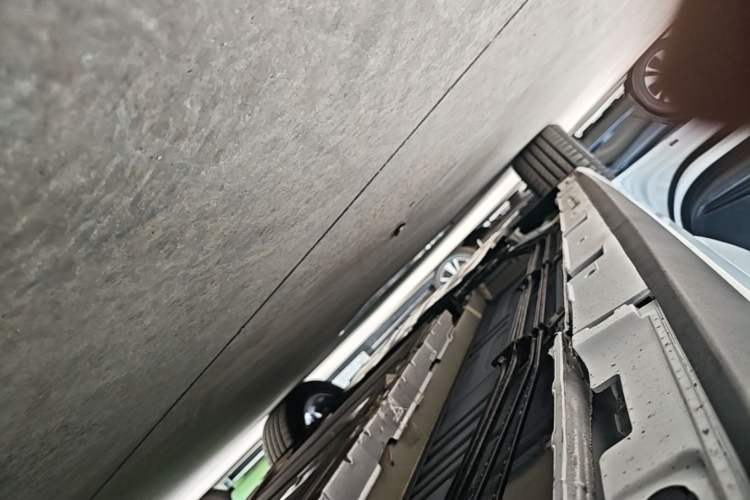 Used BYD Destroyer 05 2024 HONOR Edition DM-i 55KM Luxury Model Left Side Sill