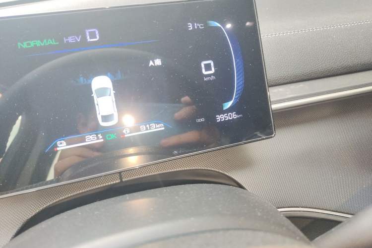Used BYD Destroyer 05 2024 HONOR Edition DM-i 55KM Luxury Model Odometer Close Up