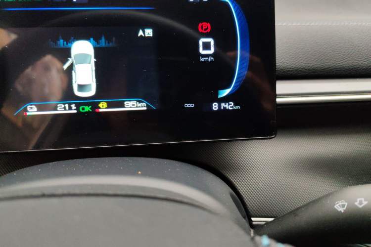 Used BYD Destroyer 05 2024 HONOR Edition DM-i 55KM Luxury Model Odometer Close Up