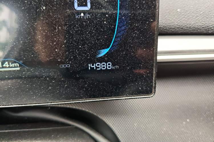 Used BYD Destroyer 05 2024 HONOR Edition DM-i 55KM Luxury Model Odometer Close Up