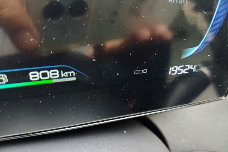 Used BYD Destroyer 05 2024 Honor Edition DM-i 120KM Luxury Model Odometer Close Up