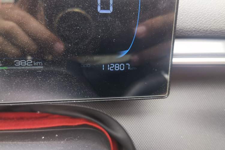Used BYD Destroyer 05 2024 Honor Edition DM-i 120KM Luxury Model Odometer Close Up