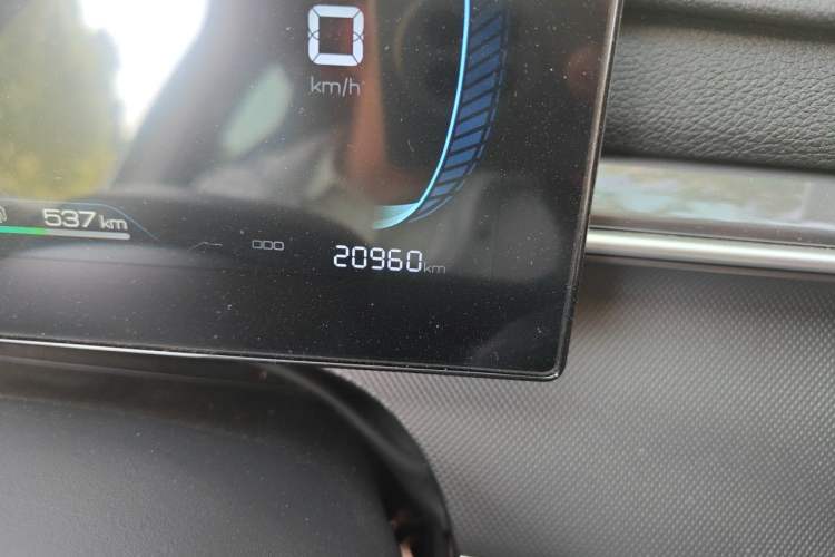 Used BYD Destroyer 05 2024 HONOR Edition DM-i 55KM Luxury Model Odometer Close Up