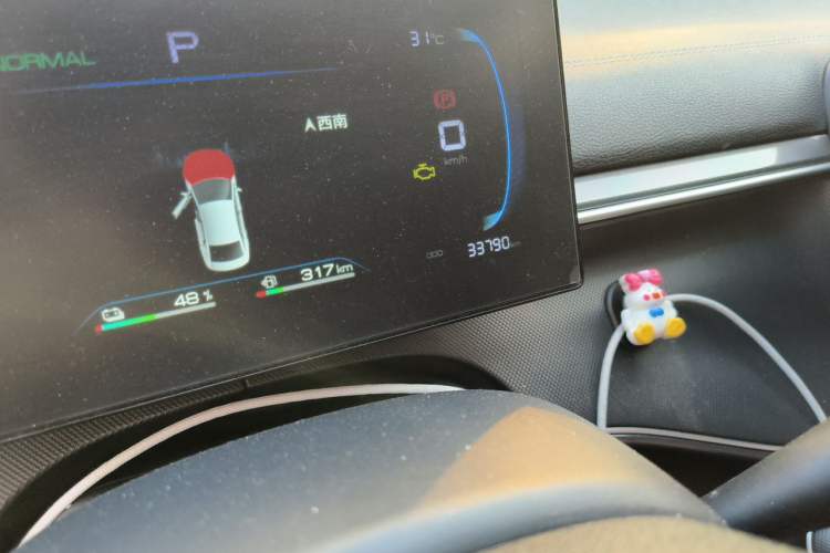 Used BYD Destroyer 05 2024 HONOR Edition DM-i 55KM Luxury Model Odometer Close Up