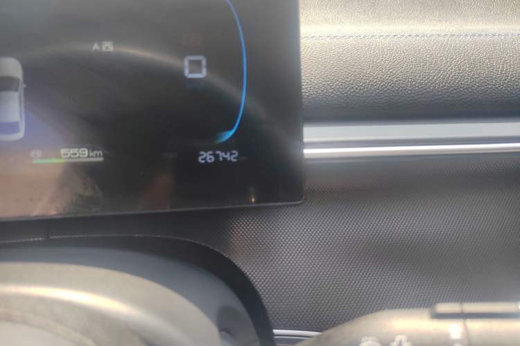 Used BYD Destroyer 05 2024 HONOR Edition DM-i 55KM Luxury Model Odometer Close Up