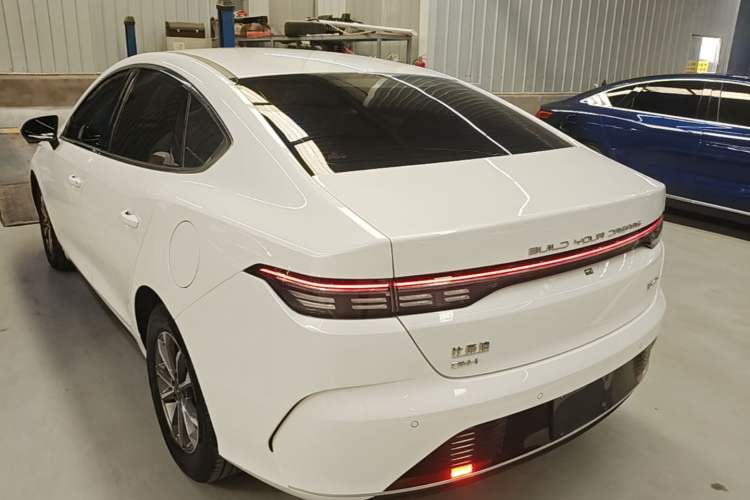 Used BYD Destroyer 05 2024 HONOR Edition DM-i 55KM Luxury Model Rear Left 45 Deg