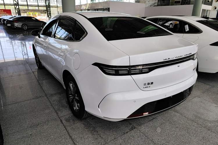 Used BYD Destroyer 05 2024 HONOR Edition DM-i 55KM Luxury Model Rear Left 45 Deg