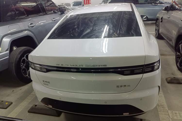 Used BYD Destroyer 05 2024 Honor Edition DM-i 120KM Luxury Model Rear