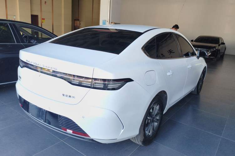 Used BYD Destroyer 05 2024 HONOR Edition DM-i 55KM Luxury Model Rear Right 45 Deg