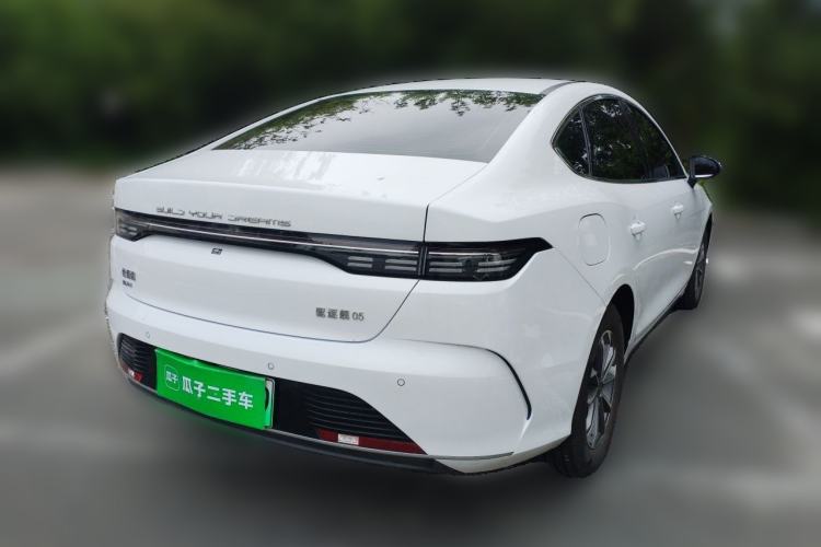 Used BYD Destroyer 05 2024 HONOR Edition DM-i 55KM Luxury Model Rear Right 45 Deg