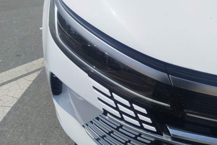 Used BYD Destroyer 05 2024 HONOR Edition DM-i 55KM Prestige Model Right Front Headlight