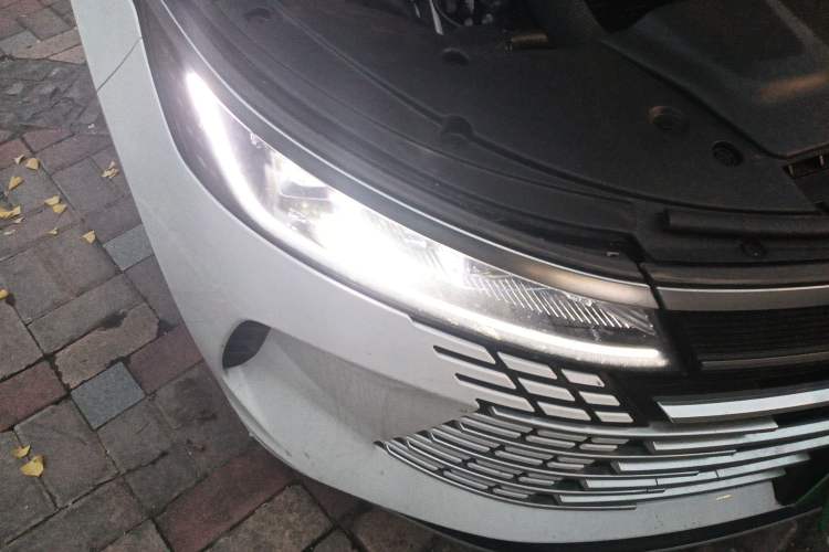 Used BYD Destroyer 05 2024 HONOR Edition DM-i 55KM Luxury Model Right Front Headlight