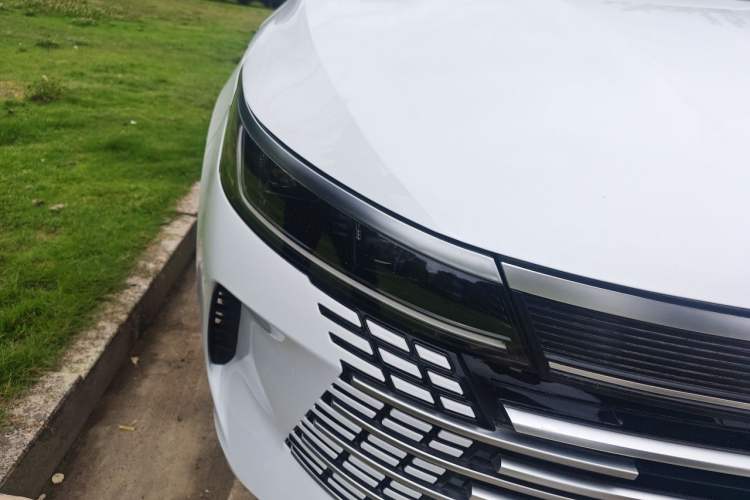 Used BYD Destroyer 05 2024 HONOR Edition DM-i 55KM Luxury Model Right Front Headlight